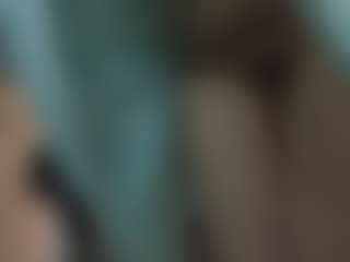 Live cam show with Lea - Green Eyes on hrnylive.com