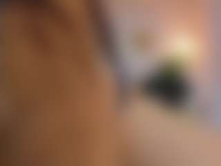 Live cam show with Lea - Erotic Dance on CamSodaAdn