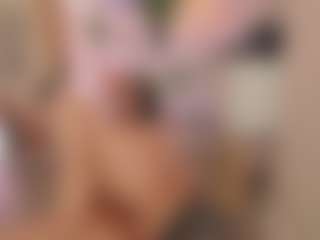 Live cam show with Lea - Green Eyes on Camsoda