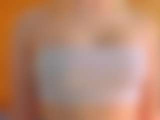 Live cam show with Tinamilger - Blue Eyes on Sweet Sext
