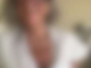 Live cam show with Monica Naughty - Toys MILF on sexylive.show