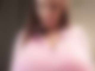 Live cam show with DovieJackman - Gagging on Camsoda