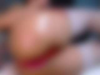 Ferrari-Miaa1's Live Sex Cam Show