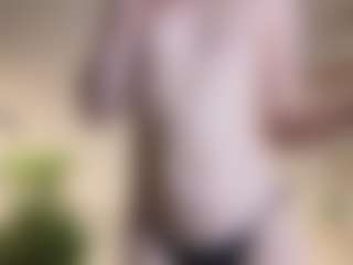 Live cam show with Elizabeth - Upskirt on Milfs Live