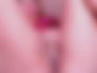 Live cam show with JuliethaSousa - Green Eyes on Streamer API