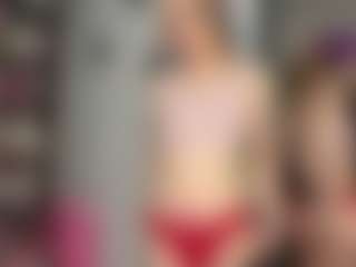 Live cam show with MaybellFath - Goth on Gym Cam Girls