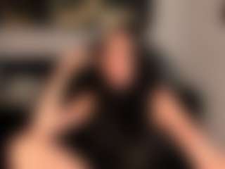 Live cam show with PaulineSanz - Tittyfuck on Camsoda