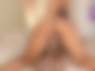 Live cam show with rubi-foxx22 - Oral on CamSextacy