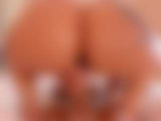 Live cam show with rubi-foxx22 - Plug on Milfs Live