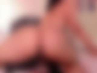 Live cam show with rubi-foxx22 - Plug on SmokeAndPoke