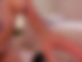 Live cam show with rubi-foxx22 - Oral on SquirtSoMuch