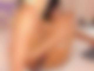 Live cam show with rubi-foxx22 - Oral on TottyGirls