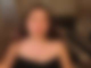 Live cam show with Ameli-Watts - Beauty on crypto-cams