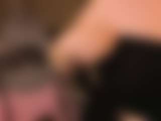 Live cam show with Ameli-Watts - Living Room on Fapmatic.com