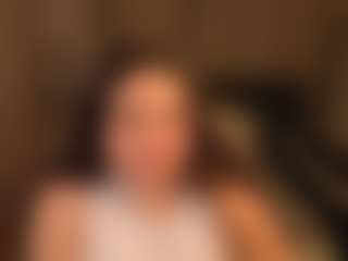Live cam show with Ameli-Watts - Dance on Camsoda