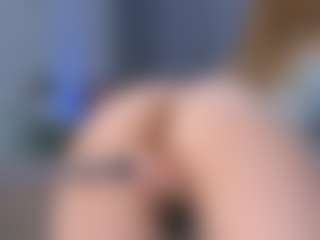 Lilitelly's Live Sex Cam Show