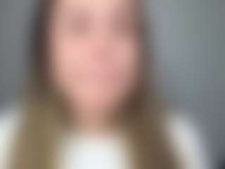 Lunita Chetcuti's Live Sex Cam Show