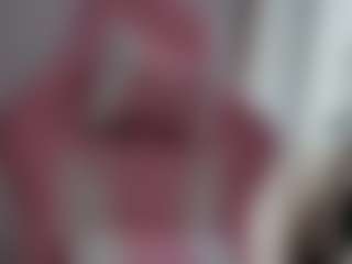 Lunita Chetcuti's Live Sex Cam Show