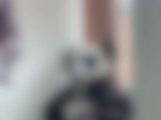 Live cam show with Lunita Chetcuti - Smoking on Free Soda