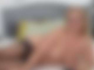 Live cam show with NathaliaNat - Spank Mature on CamSextacy