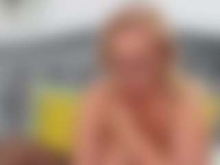 NathaliaNat MILF webcam performer live streaming