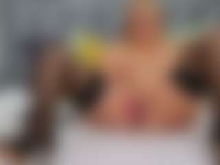 Live cam show with NathaliaNat - Handjob on Dolls Live