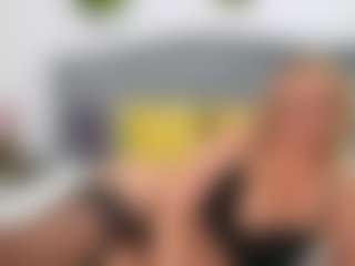 Live cam show with NathaliaNat - Highheels on SinfulBabes