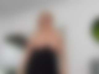 Live cam show with NathaliaNat - Fingering on Milfs Live