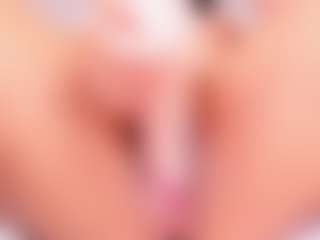 Live cam show with ZoePreston - Milk on CamwithHer