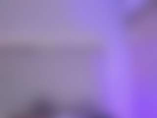 Live cam show with ZoePreston - Milk on xplaylive.com