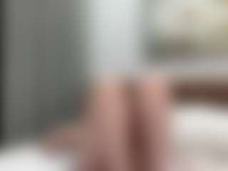 Live cam show with Kim - Big Nipples on Camsoda