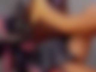 Live cam show with Margo-Kelly - Upskirt on Taboo Cams XXX