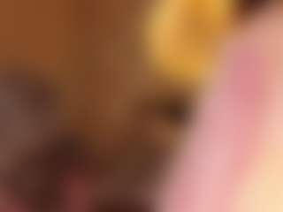 Live cam show with Margo-Kelly - Upskirt on mypornchat.com