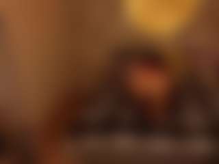 Live cam show with Margo-Kelly - Upskirt on LiveSexCams6
