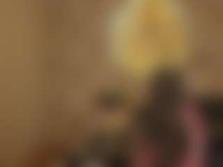 Live cam show with Margo-Kelly - Upskirt on Camsoda