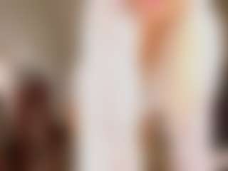 Live cam show with April-Nelson - Blonde Hair on SpankPalCams
