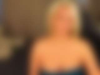 Live cam show with April-Nelson - Normal on Camsoda