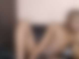 breezyvikky's Live Sex Cam Show