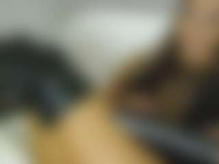 Live cam show with KassandraBlack - Body Massage on Camiplay Live