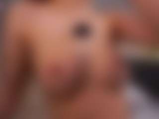 Live cam show with NanceyEngwall - Teen (18+) on Camming Site