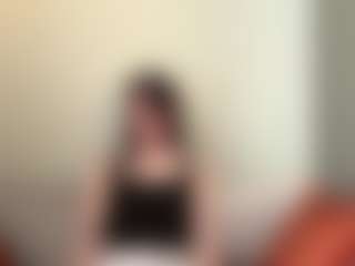 Live cam show with Chris - Brown Hair on live18s.com