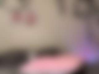 Live cam show with NanetteStatzer - Butt Plug on crypto-cams