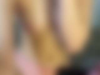 Live cam show with NanetteStatzer - Interactivetoy on googirlz