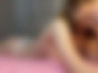 Live cam show with NanetteStatzer - Red Hair on sexylive.show