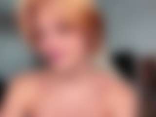 Live cam show with Lia - Young Adult on eurowanks.com