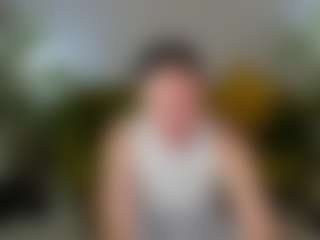 Live cam show with Sandra-Rosss - Brown Hair on Cam Slut