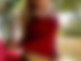 Live cam show with CherlynMidy - Upskirt on Milf Play