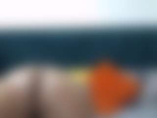 Live cam show with NickiAli - Hairy Pussy on liverealitysex.com