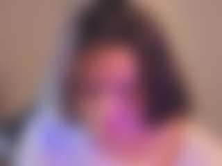 Live cam show with Vivien - College Curvy on CamwithHer