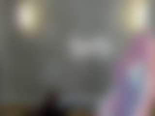 Spettacolo in cam dal vivo con Vivien - College su Camsoda